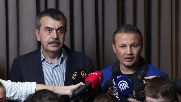 Bakan Tekin: Yeni müfredat eylülde uygulanmaya başlanacak