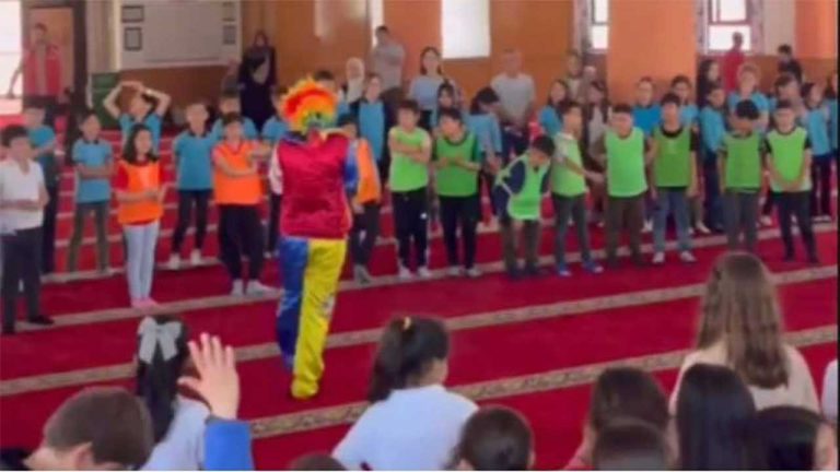 ÇEDES devrede: Camide palyaçolu yıl sonu şenlikleri