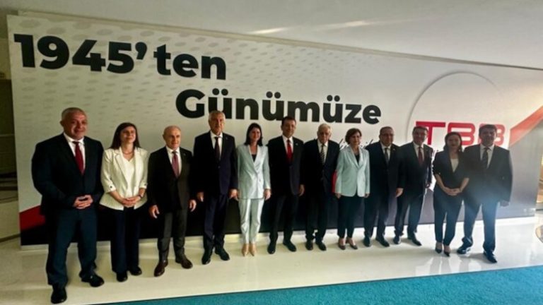 Diyarbakır Büyükşehir Belediyesi Eş Başkanı Bucak TBB yönetimine girdi