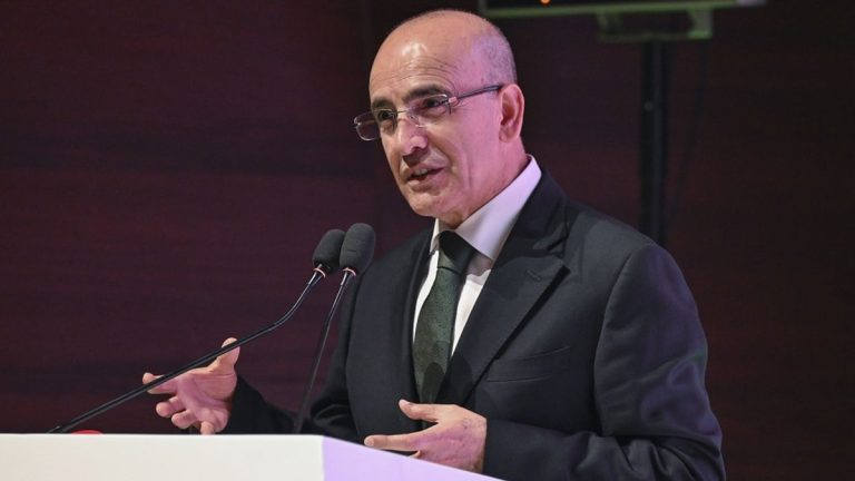 Mehmet Şimşek: Karbon ayak izinin vergilendirilmesi gerekiyor