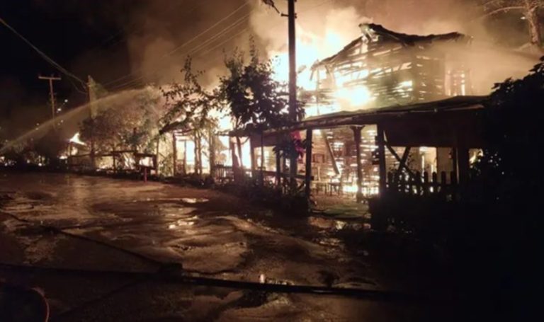 Yeryüzünün en iyi hosteli seçilmişti: Olimpos’taki ünlü ağaç evler ikinci kez tamamen yandı!