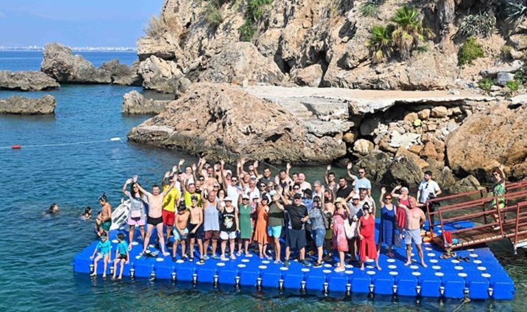 30 yıl sonra Bambus Plajı Antalya halkının