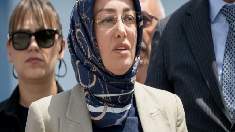 Ayşe Ateş’in avukatını duruşmadan çıkarmayan polislere suç duyurusu