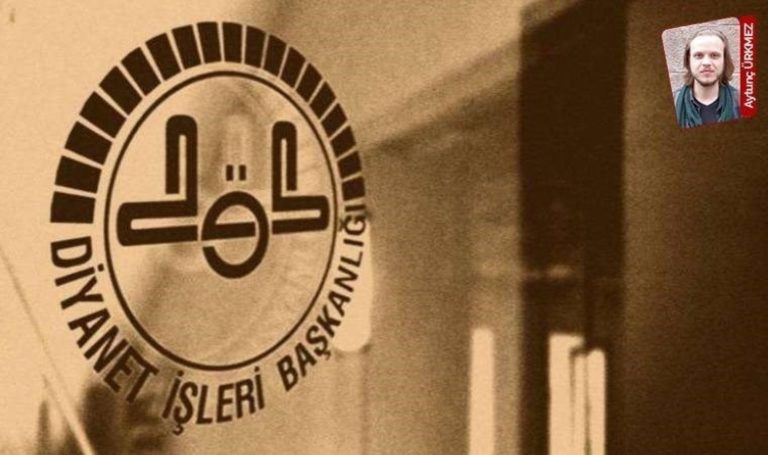 Diyanet’in cuma hutbesi tepkilere neden oldu, kadın ve erkeğe ‘tesettürü’ gereklilik kıldı!