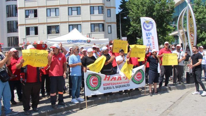 grev-basladi-belediye-isten-atilan-86-isciyi-geri-aldi-iT5yxY93.jpg