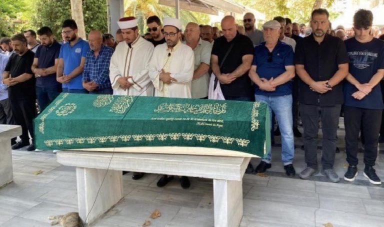 Müşterisi tarafından öldürülen taksici son seyahatine uğurlandı