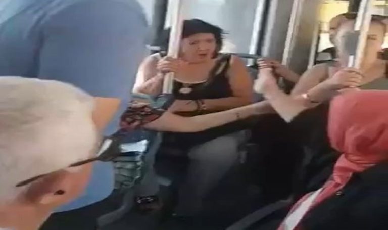 Otobüste yer kavgası: ‘Raporluyum vururum seni’