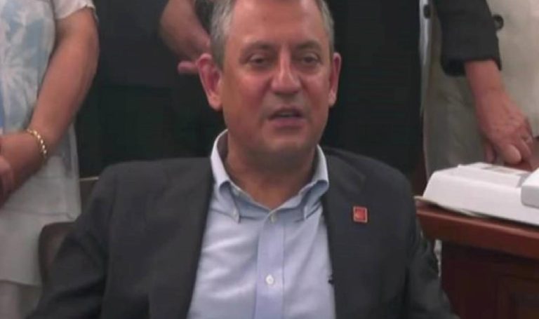 Özel’den Adalar ziyareti: Ulaşım sorunu büsbütün çözülecek