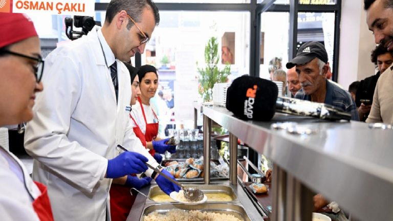 Şişli’de ilk Kent Lokantası açıldı: Yenileri için çalışmalar sürüyor