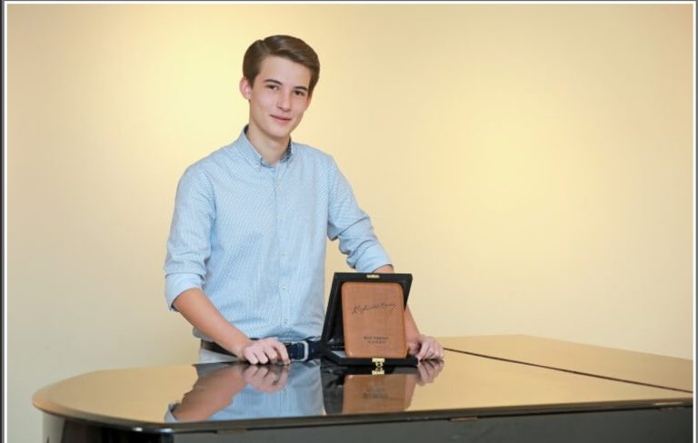 BİR BAŞARI ÖYKÜSÜ “KAAN TURAN”