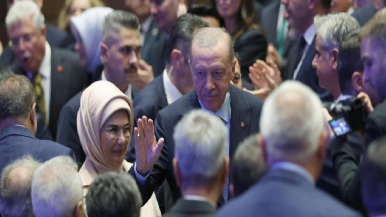 AK Parti’ye katılan isimler belli oldu