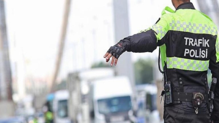 Antalya’da trafik polislerinden alkol denetimi