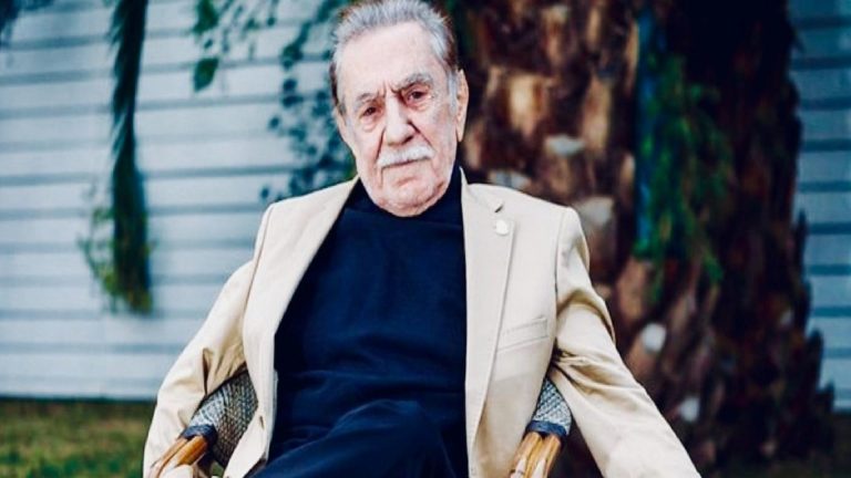 Aydemir Akbaş entübe edildi