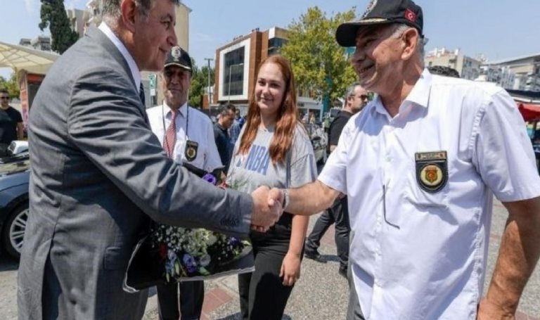 Cemil Tugay’dan gazi ve şehit yakınlarına ziyaret