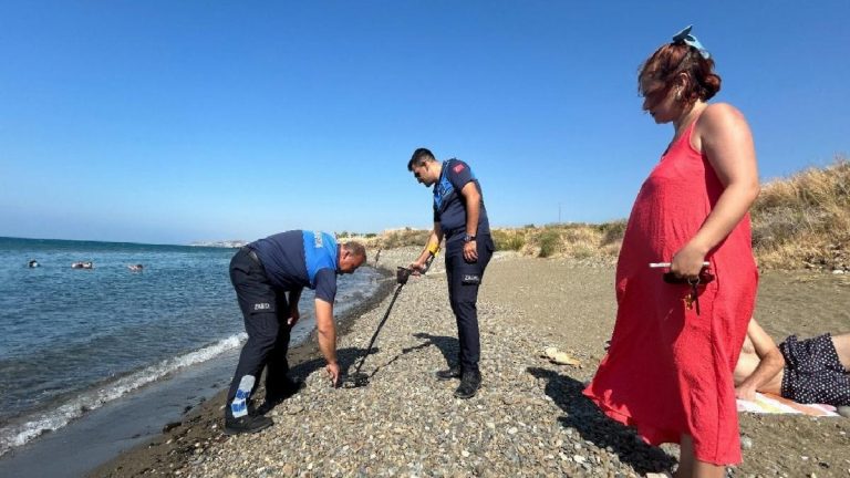 Deprem’de vefat eden annesinin yüzüğünü kaybetti: Tüm kent seferber oldu