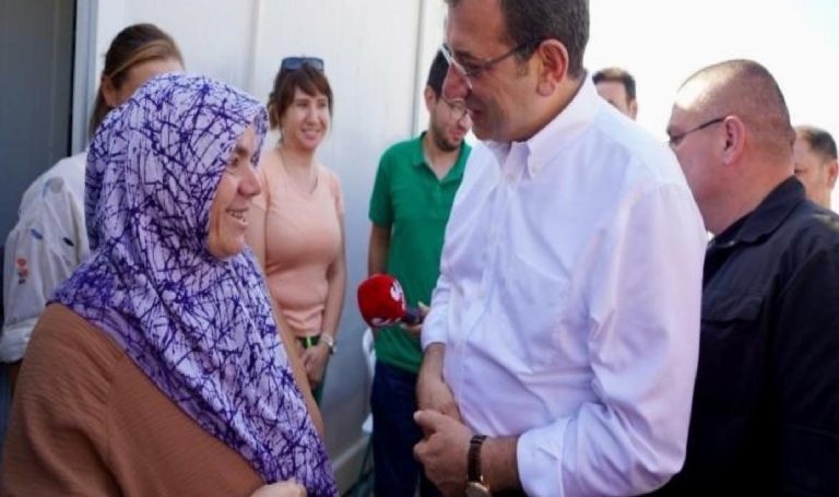 İmamoğlu, Adıyaman’da konteyner kenti ziyaret etti… ‘Bizim başımız, yuvanıza geçtiğiniz vakit yerden kalkacak’