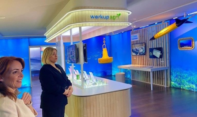 İş Bankası’nın 100. yılına özel stant