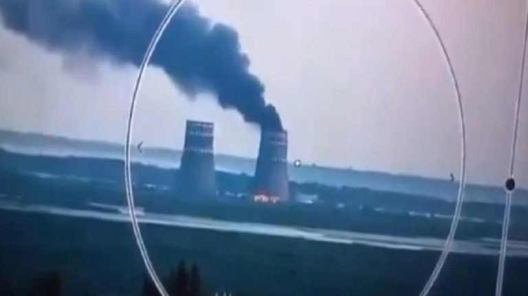 Rusya ve Ukrayna birbirini suçladı! Avrupa’nın en büyük nükleer santralinde yangın