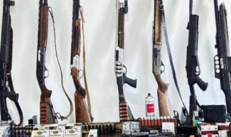 Tekirdağ’da konuttan cephanelik çıktı