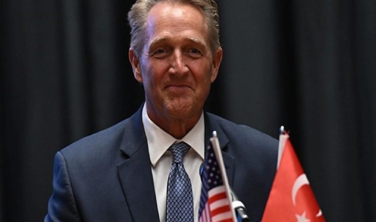 Türkiye’ye atak tezine ABD Ankara Büyükelçisi Jeff Flake’den açıklama geldi