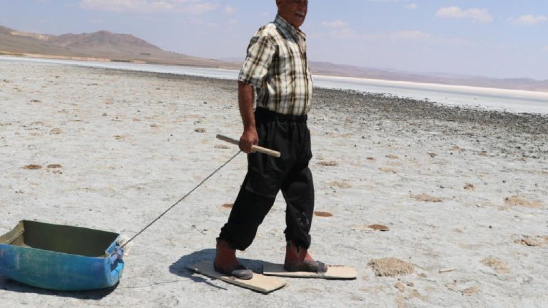 Tuzla Gölü’nden ilk defa tuz çıkarılamadı