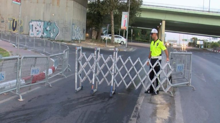 Vatan Caddesi trafiğe kapatıldı