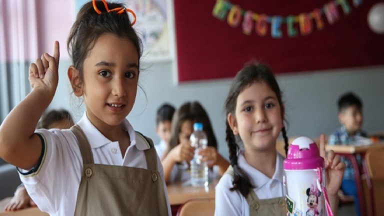 Annelere teklifler: Çocukların beslenme çantasında neler olmalı?