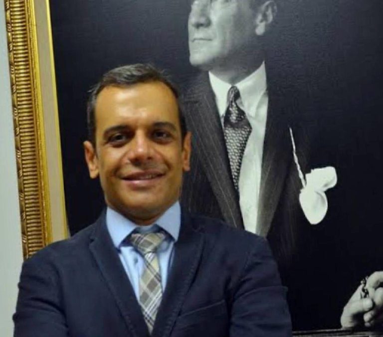 Hekimler Yurt Dışına Göçüyor!