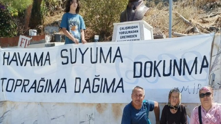 Karaburun’da Erkan Petekkaya’ya karşı eylem: Dokunma