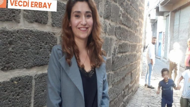 Sur Belediyesi Eşbaşkanı Fatma Gulan Önkol: Çiçek gibi bir Sur istiyorum