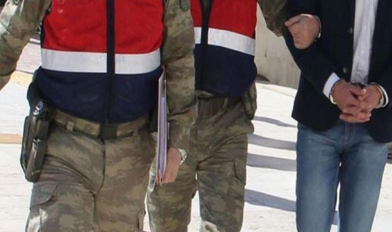 Trabzon’da 4 defineci kilolarca patlayıcı ile yakalandı