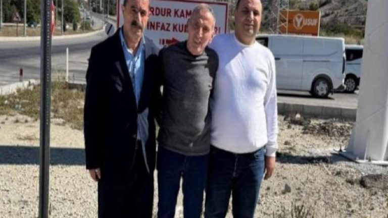 BDP Adana İl Başkanı Mehmet Zeki Karataş tahliye oldu