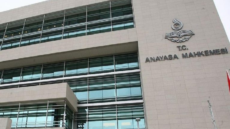 AYM, ‘tazminat ve aylık bağlamasıyla’ ilgili bazı maddeleri iptal etti