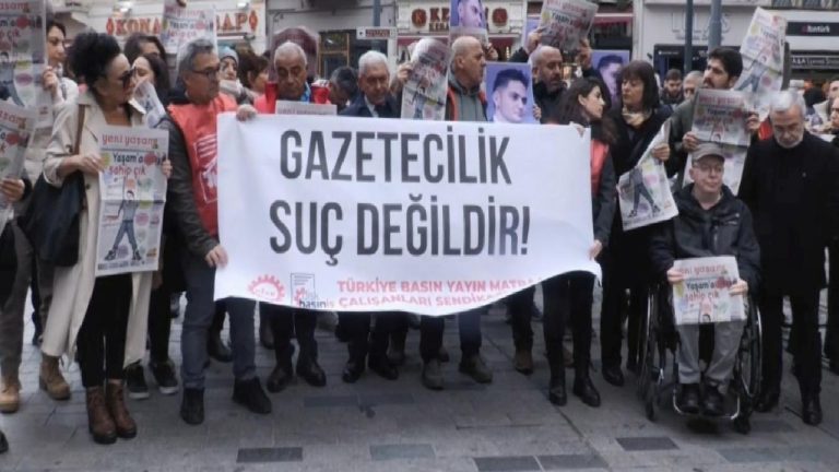 Basın emekçilerinden tutuklama ve baskılara karşı eylem: ‘Gazetecilik suç değildir’