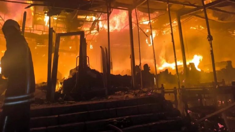 Restoranda yangın faciası: Temizlik işçici alevlerin arasında can verdi