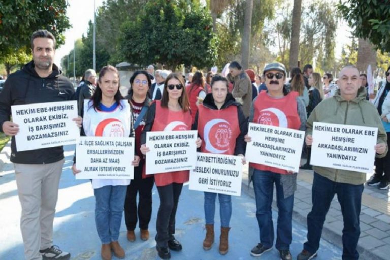 Aile Hekimlerinin İş Bırakma Eylemi Sürüyor