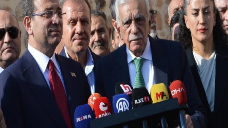 Yeni Akit mi ilkesiz, İmamoğlu mu?