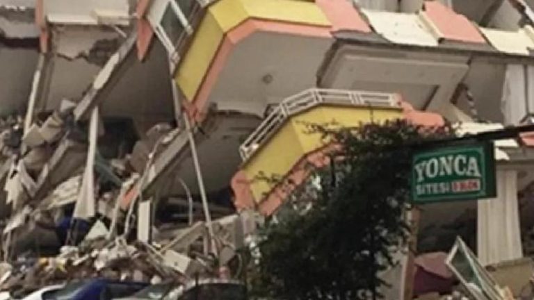 52 kişi ölmüştü: Müteahhit ve fenni mesul tahliye edildi