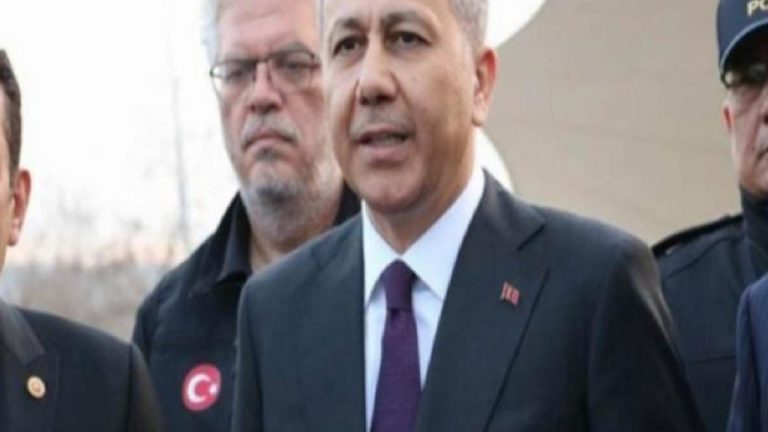 Bakan duyurdu… İzmir’de mali suç örgütlerine operasyon: 23 gözaltı