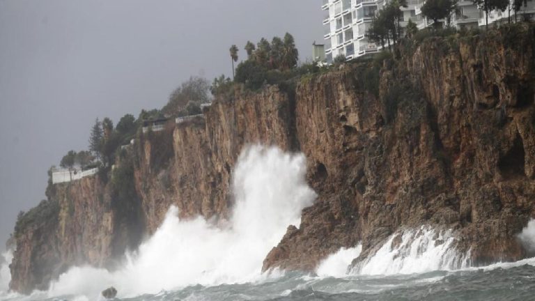 Meteoroloji’den Akdeniz için kuvvetli fırtına uyarısı