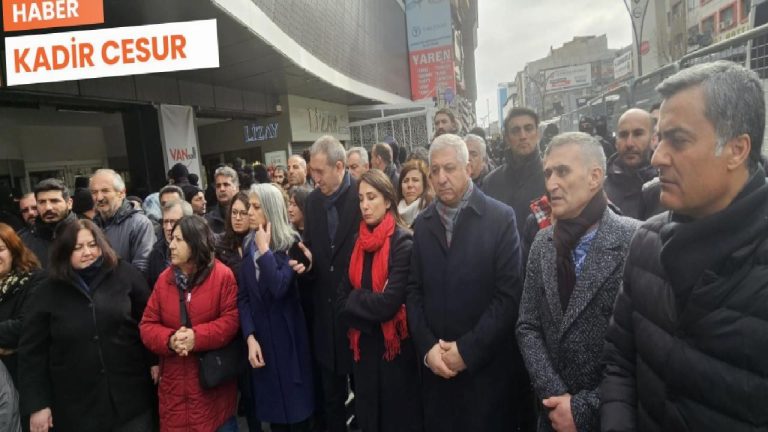 Van’da kayyım protestolarına polis engeli: Çok sayıda gözaltı