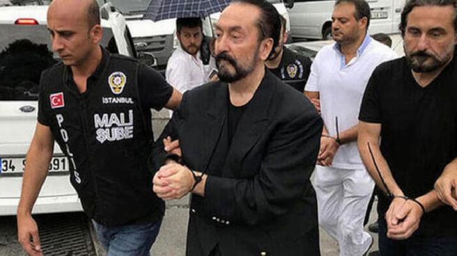 Adnan Oktar’a yemek sipariş eden jandarma komutanı görevden alındı