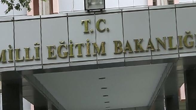 Eğitim – Sen’in ‘cinsiyet eşitliği’ dersine MEB’den tepki: Müfredat dışı