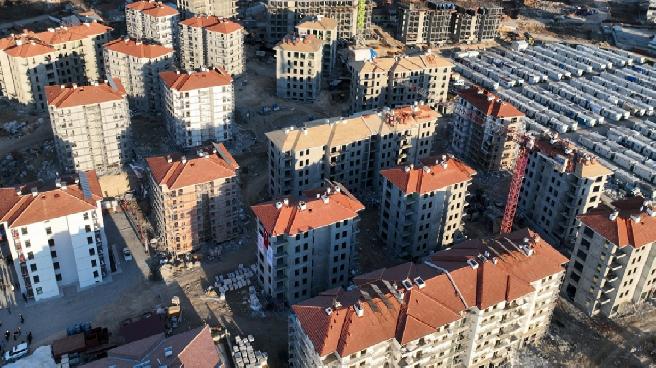 Malatya’da zelzele konutlarının üretimi sürüyor