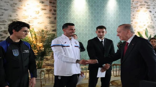 Cumhurbaşkanı Erdoğan: Gençlerimizin zehirlenmesine müsaade etmeyeceğiz