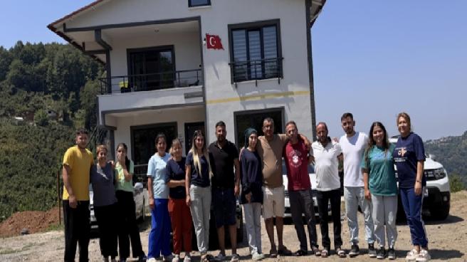 Hatay’da zelzele enkazından doğan kardeşlik