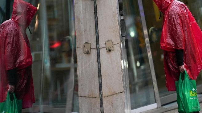 Kuvvetli yağış ve rüzgara dikkat: Kuzeyde sıcaklık düşüyor, güneyde kavurucu sıcaklar devam ediyor