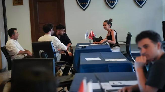 Uzmanlar, YKS tercih sürecinde üniversite ve mesleklerin çok yönlü araştırılmasını öneriyor