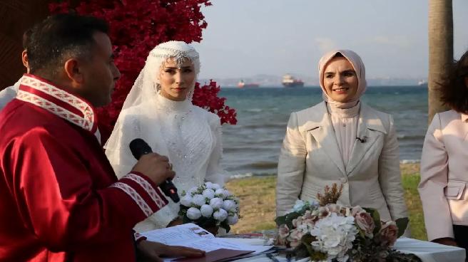 Bakan Göktaş, Yalova’da Genç Çiftin Nikah Törenine Katıldı