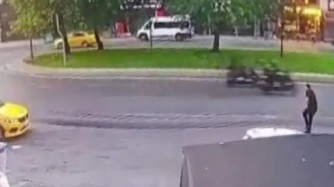 Beyoğlu’nda Haraç İçin İş Yeri Kurşunlandı: 3 Şüpheli Gözaltında